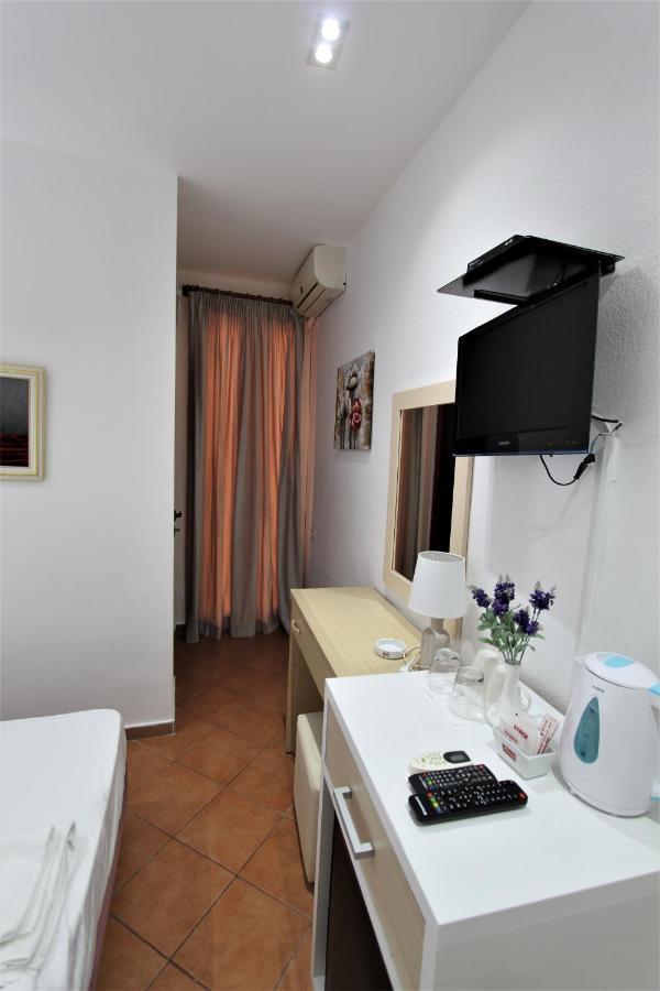 Hotel Veizi Himarë Exterior foto