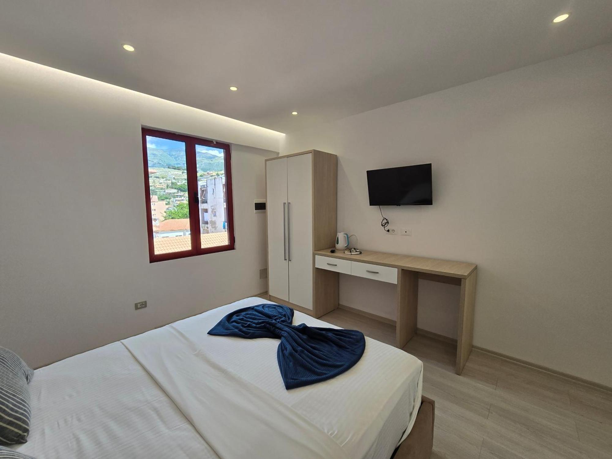Hotel Veizi Himarë Exterior foto
